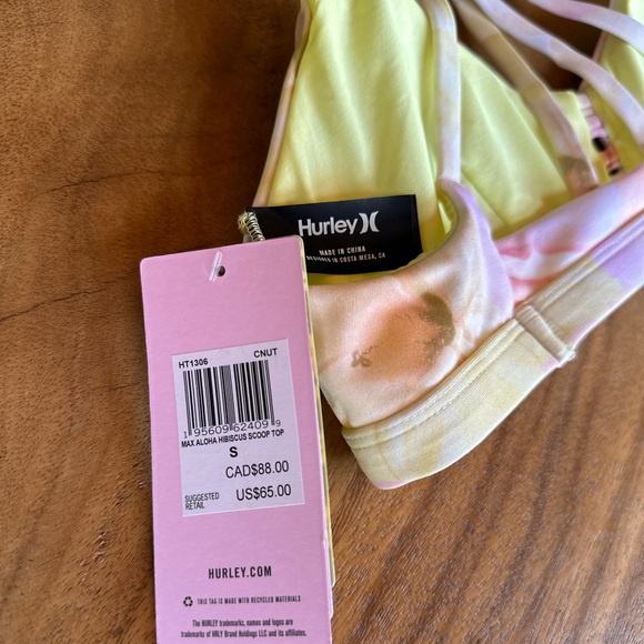 Hurley x Moore Aloha Max Hibiscus Scoop Bikini Top - Picture 4 of 6